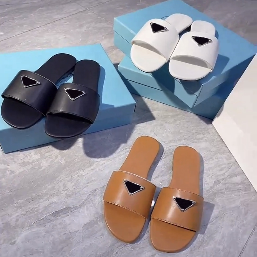 Women Designers slipper Sandals Flat Slides Flip Flops Summer genuine Triangle leather Outdoor Loafers Bath Shoes pradas Beachwear Slippers Black White prad 35-42, #16
Women Designers slipper Sandals Flat Slides Flip Flops Summer genuine Triangle leather Outdoor Loafers Bath Shoes pradas Beachwear Slippers Black White prad 35-42, #16
