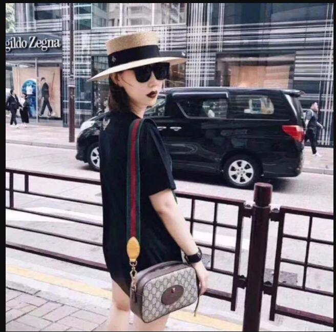 New Vintage Tiger Head Camera Shoulder Messenger Bags Men Women Fashion Waist Purse Designer Handbags with Strap Crossbody Bag Lovely Bags, Picture color
New Vintage Tiger Head Camera Shoulder Messenger Bags Men Women Fashion Waist Purse Designer Handbags with Strap Crossbody Bag Lovely Bags, Picture color