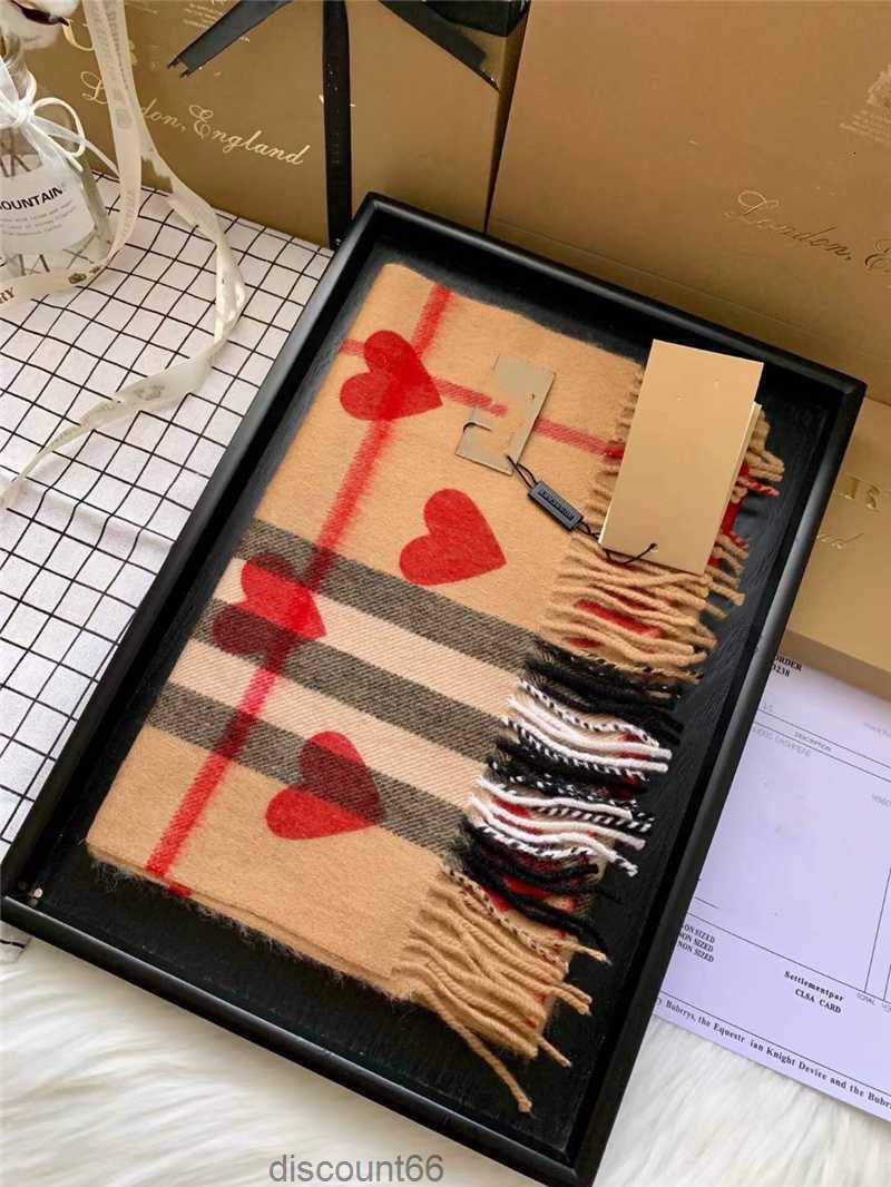Cashmere Scarf Designer scarves winter Men Women quality soft thick Shawl Scarfs Fashion scarve 4 Season foulard luxury Original BoxS4EB
Cashmere Scarf Designer scarves winter Men Women quality soft thick Shawl Scarfs Fashion scarve 4 Season foulard luxury Original BoxS4EB