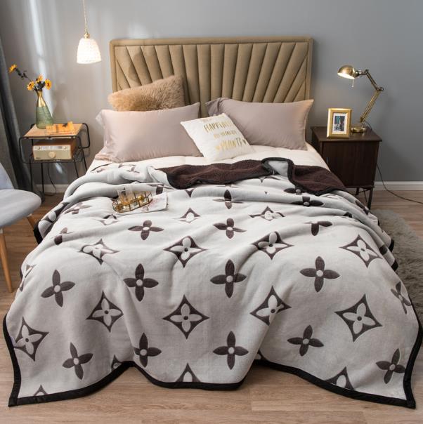 Blanket Wholesale Thickened Mink Fur Fabric Double Flannel Air Conditioning Blanket Bed Sheet Raschel Sofa Cover Blanket Top Quality Best quality