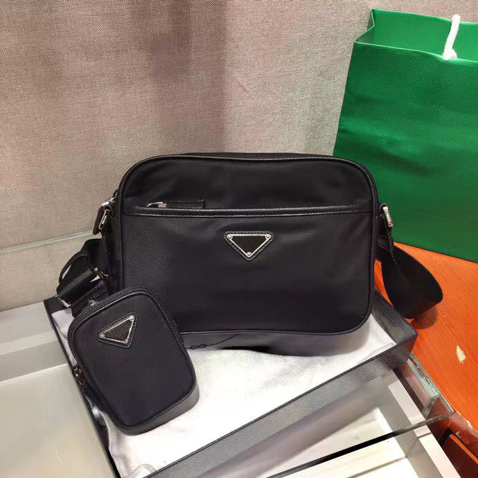 Fashion canvas Designer bag Men Women cross camera bag messenger Luxury classic satchel waterproof shoulder bag Man purse, P-23cm
Fashion canvas Designer bag Men Women cross camera bag messenger Luxury classic satchel waterproof shoulder bag Man purse, P-23cm
