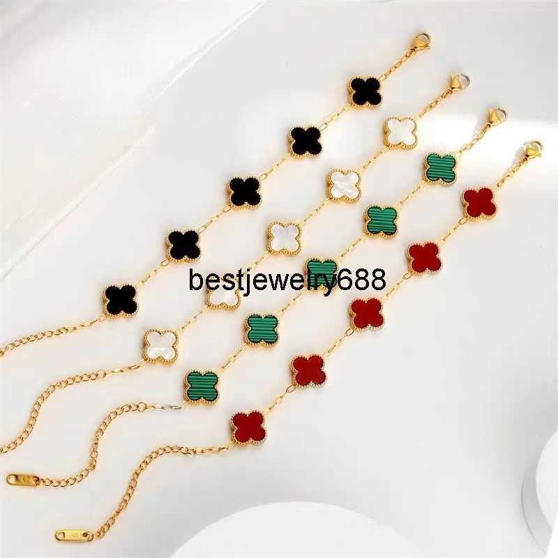 designer jewelry women van clover bracelet Fashion mens bracelet Vintage Bracelets Clover Leaf Necklace Luxury Design Wedding Jewelry Chirstmas gift
designer jewelry women van clover bracelet Fashion mens bracelet Vintage Bracelets Clover Leaf Necklace Luxury Design Wedding Jewelry Chirstmas gift