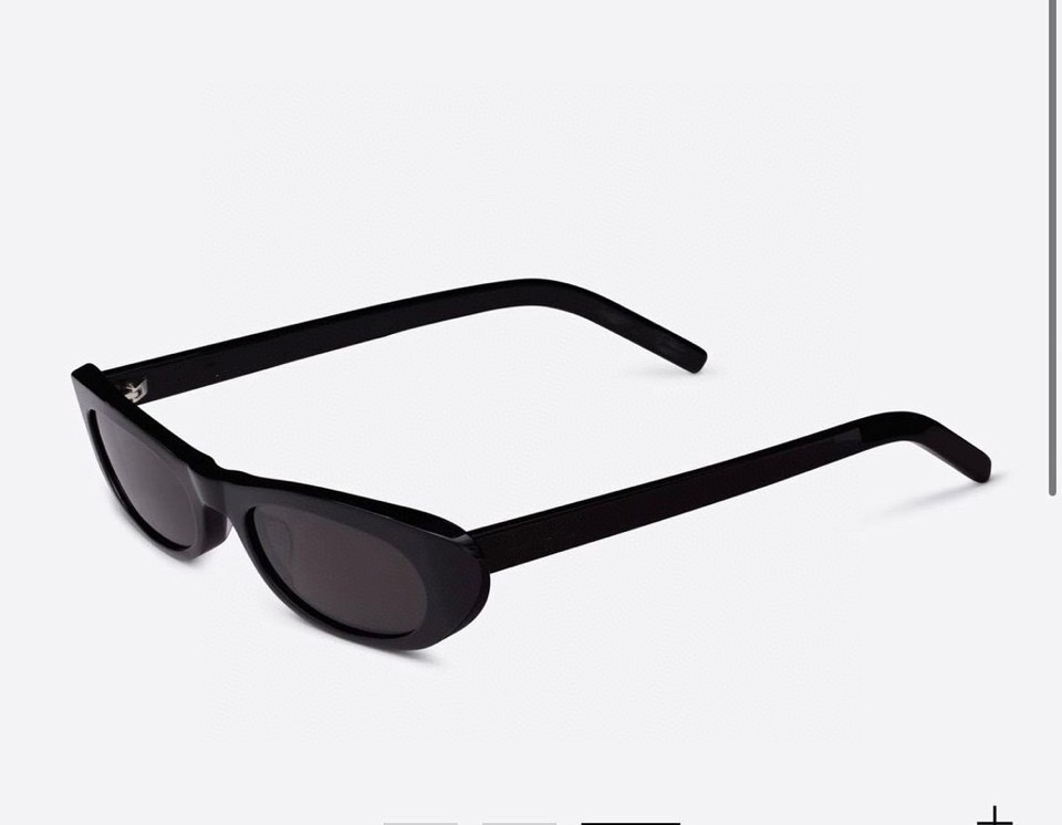 high Quality sl 557 Cat Eye sunglasses for women designer Sunglasses Fashion Classic Style Eyewear Retro Unisex Driving Anti-UV400 Oval Lens Eyeglasses with box
high Quality sl 557 Cat Eye sunglasses for women designer Sunglasses Fashion Classic Style Eyewear Retro Unisex Driving Anti-UV400 Oval Lens Eyeglasses with box