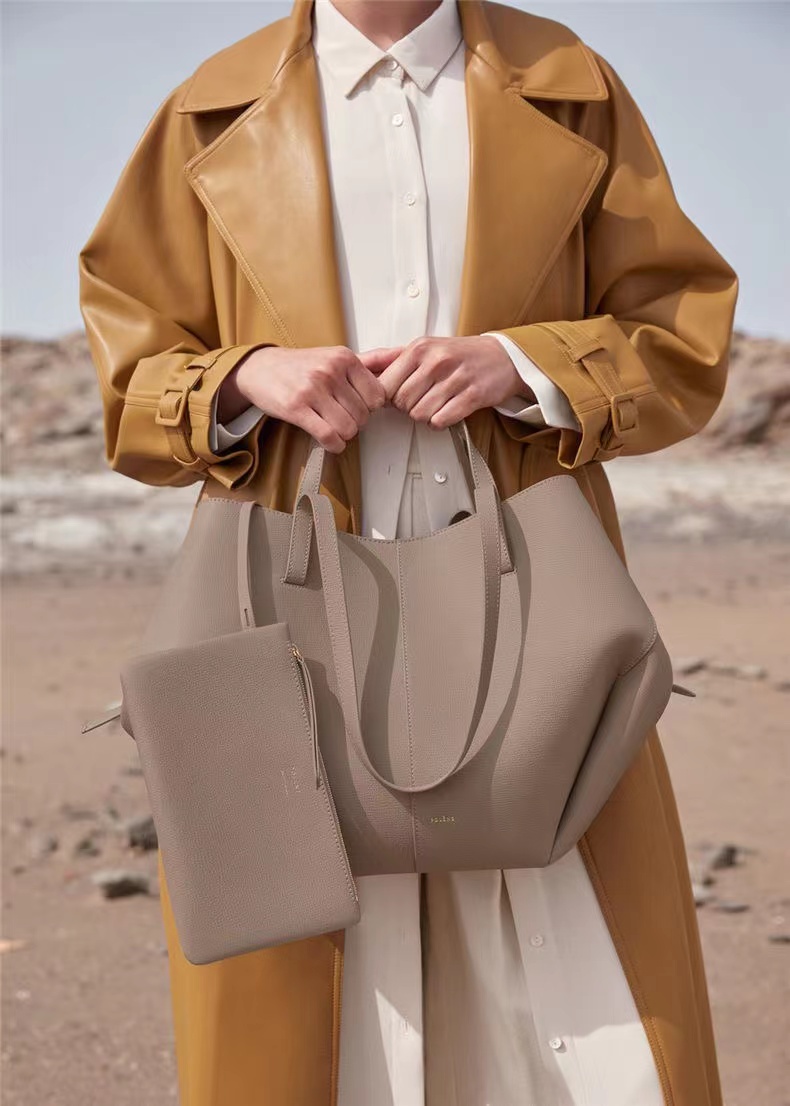 Polene Cyme Designer Tote Bag for woman camel Real Leather Magnetic Buckle Closure Handbag Women Suede Inner Lining Luxury Large Capacity 53cm khaki 42 cm Handbags