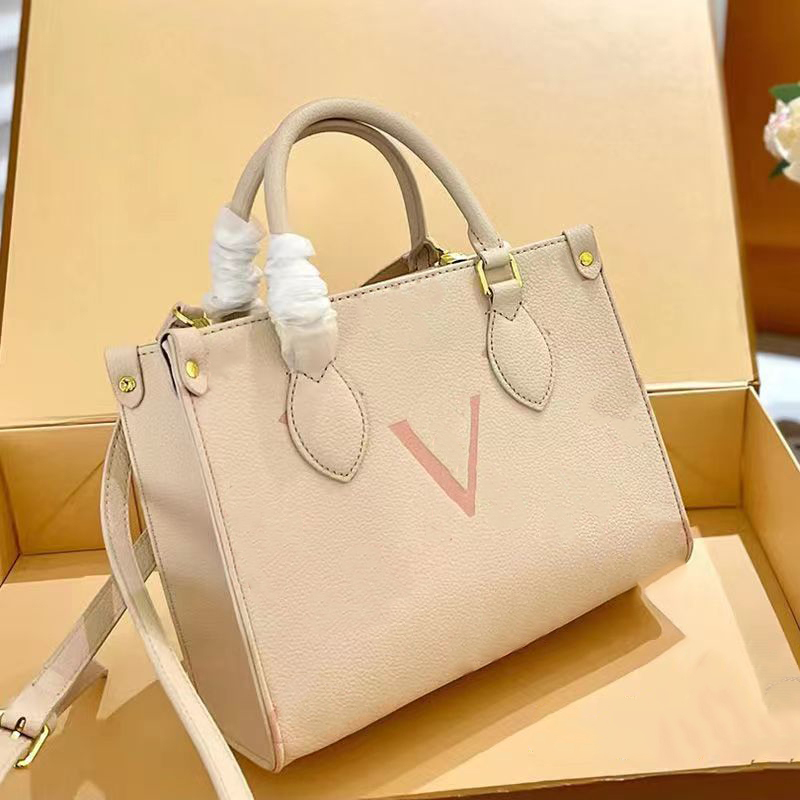 Designer Tote Bag Women Handbag Shoulder Bag Mini Totes black Crossbody Shopping Luxury Fashion Totes Bags small Luxury Flower letter designer bag New, Beige
Designer Tote Bag Women Handbag Shoulder Bag Mini Totes black Crossbody Shopping Luxury Fashion Totes Bags small Luxury Flower letter designer bag New, Beige