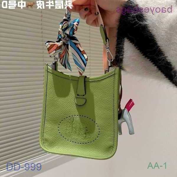 Designer Bag Bags Evelynbag Totes Women's Bucket 2023 High Cow End Top Layer with Lychee Pattern h Hollow Out Single Shoulder Cross 6bqh With Logo 800U
Designer Bag Bags Evelynbag Totes Women's Bucket 2023 High Cow End Top Layer with Lychee Pattern h Hollow Out Single Shoulder Cross 6bqh With Logo 800U