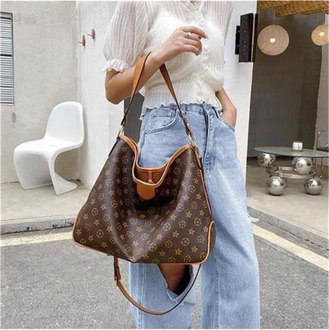 ZY582# Women Luxurys Designers Bags Crossbody High Quality Handbag Womens Purses Shoulder Shopping Totes Bag
ZY582# Women Luxurys Designers Bags Crossbody High Quality Handbag Womens Purses Shoulder Shopping Totes Bag