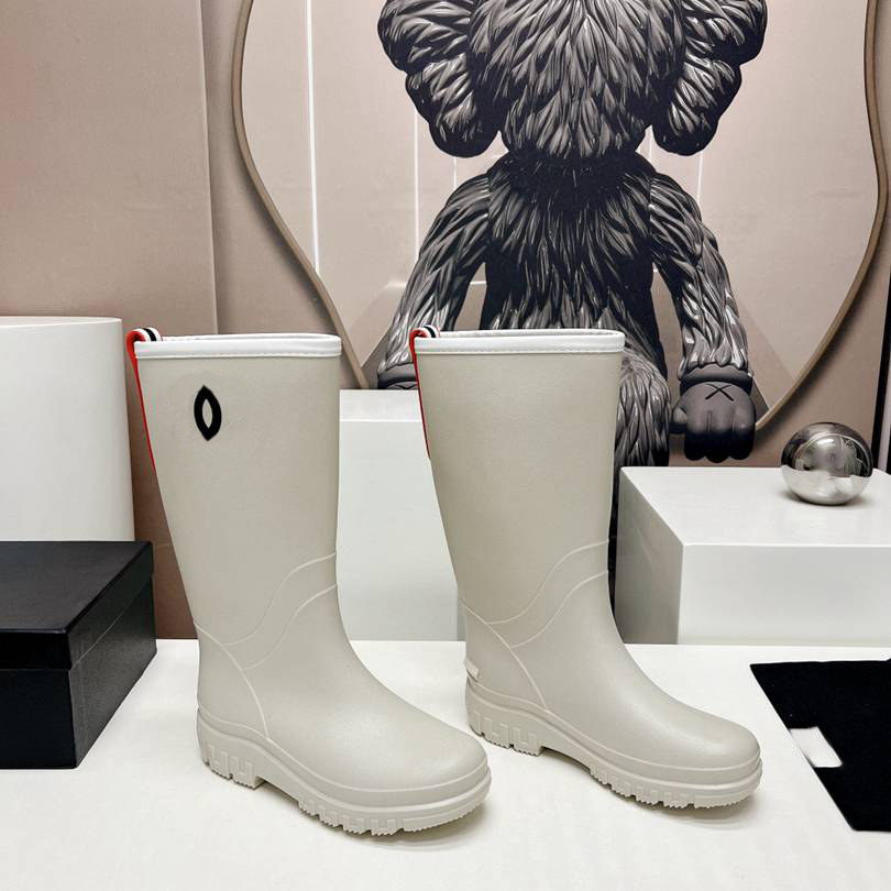 High Quality High Boots Designer Knee Rainboots Boot Fashion Women CCity Winter Channel Sexy Warm Shoes fdhbcv
High Quality High Boots Designer Knee Rainboots Boot Fashion Women CCity Winter Channel Sexy Warm Shoes fdhbcv