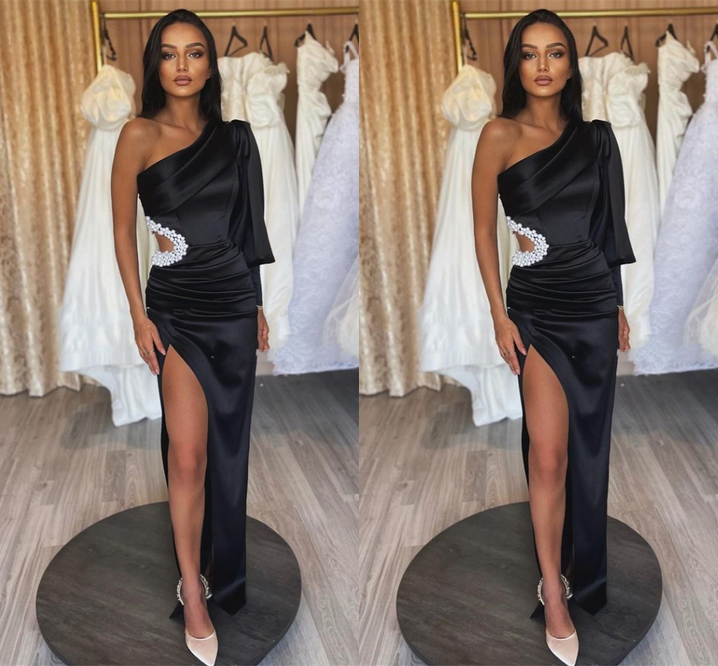 2023 Hot Black Women Evening Formal Dresses One Shoulder Pearls Beads Puff Sleeves Silt Sheath Satin Prom Pageant Gowns Robe De Soiree