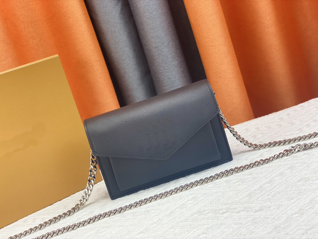 2023Designer luxury bags, shoulder bags63471, Blue and white 
2023Designer luxury bags, shoulder bags63471, Blue and white