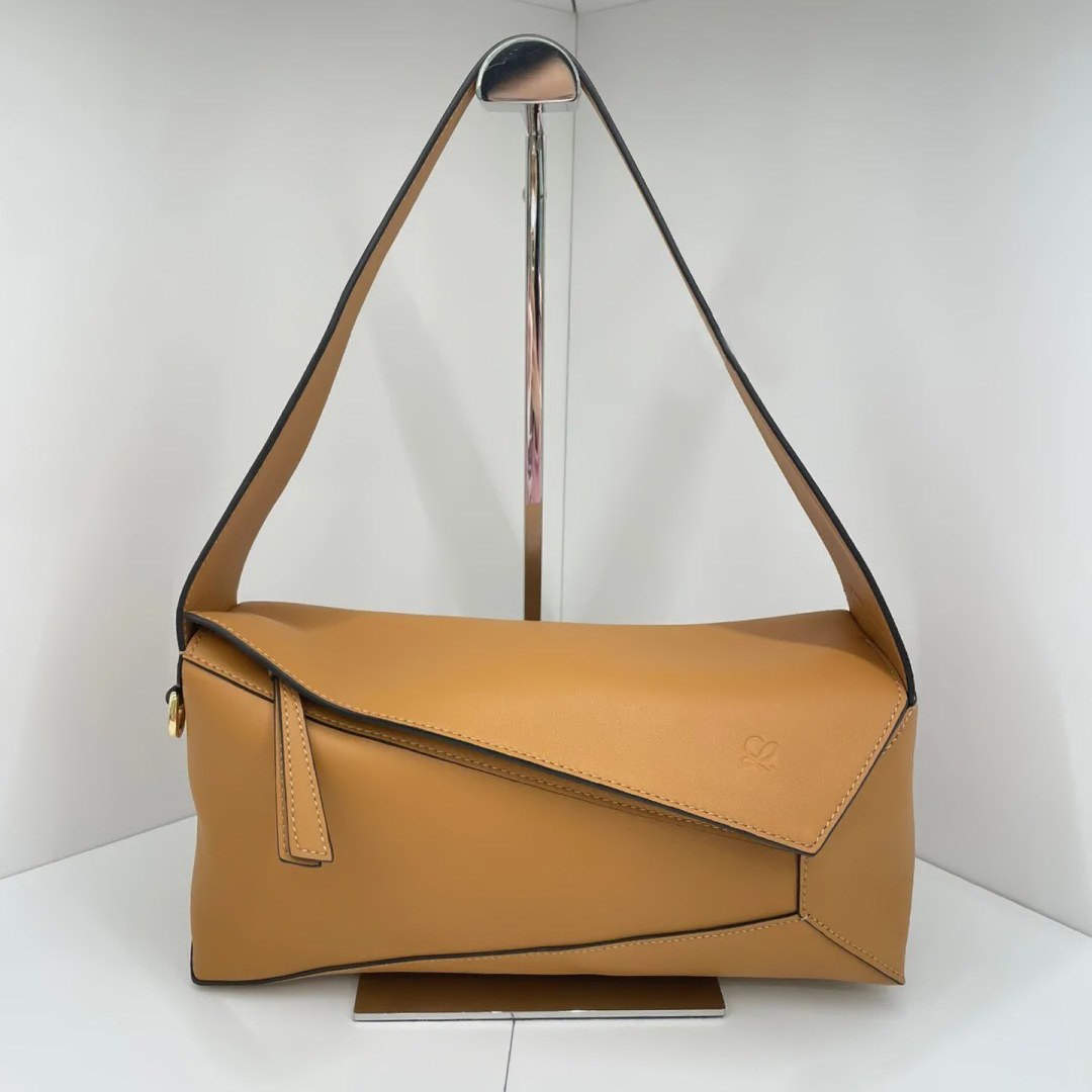 classic Designer hobo puzzles bag Luxury handbags Shoulder Leather tote bag Womens mini pochette speedy travel luggage bag Mens Flip clutch crossbody baguette bags, Fuchsia 
classic Designer hobo puzzles bag Luxury handbags Shoulder Leather tote bag Womens mini pochette speedy travel luggage bag Mens Flip clutch crossbody baguette bags, Fuchsia