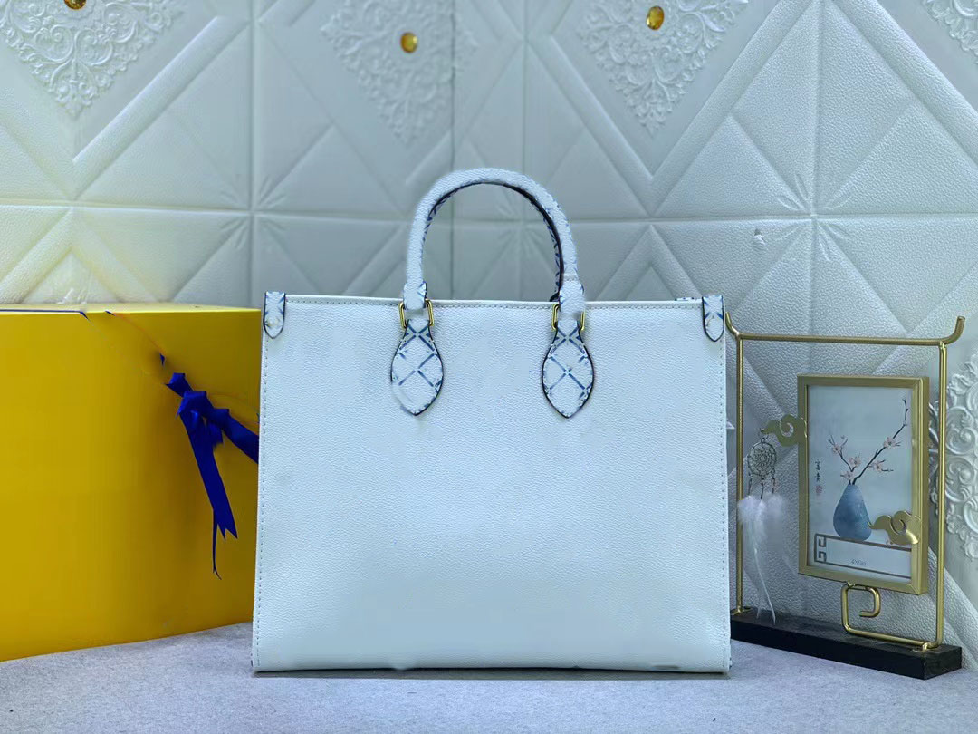 NEW Fashion Classic bag Women Leather Womens VINTAGE Clutch Tote Shoulder bags #666888, Yellow flower
NEW Fashion Classic bag Women Leather Womens VINTAGE Clutch Tote Shoulder bags #666888, Yellow flower