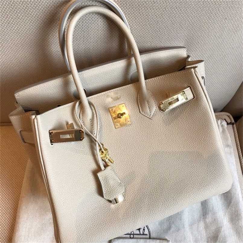 5A totes Birkins H Brand Genuine leather Full sewing beeswax line birkin25 35 milkshake whiteqq, Sky blue
5A totes Birkins H Brand Genuine leather Full sewing beeswax line birkin25 35 milkshake whiteqq, Sky blue