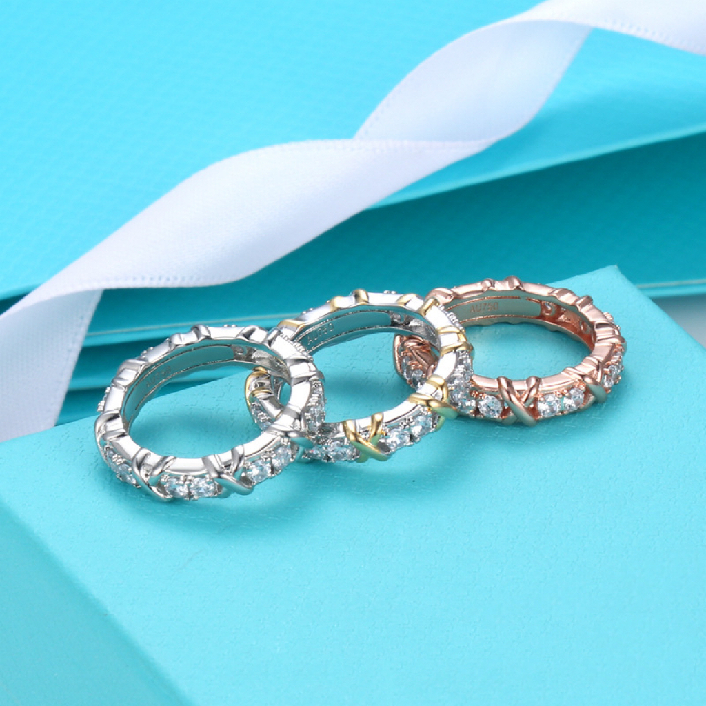 Designer wedding Diamond ring Luxury couple jewelry Shiny rose gold band diamond split colored stainless steel love ring women Valentine's Day engagement 1322
Designer wedding Diamond ring Luxury couple jewelry Shiny rose gold band diamond split colored stainless steel love ring women Valentine's Day engagement 1322