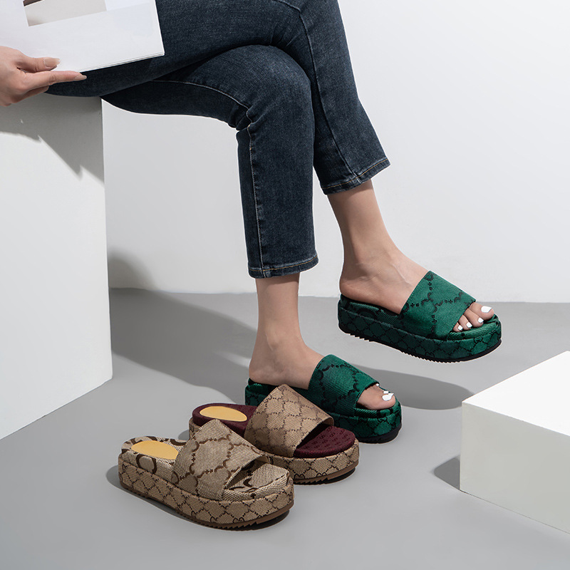 woman flatform double G canvas designer slide man Interlocking luxury sandal flat Embroidered shoe ttom Flip Flops Printed Jelly Rubber Leather Slippers 35-45
woman flatform double G canvas designer slide man Interlocking luxury sandal flat Embroidered shoe ttom Flip Flops Printed Jelly Rubber Leather Slippers 35-45