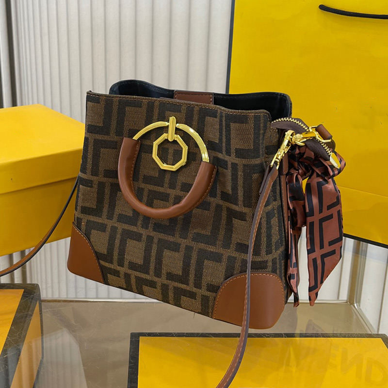 Vintage Shoulder Bag Women Luxury Handbag Fashion Top Designer Crossbody Classic High-Quality Party Handbags Large Capacity Shoulder Bags Travel