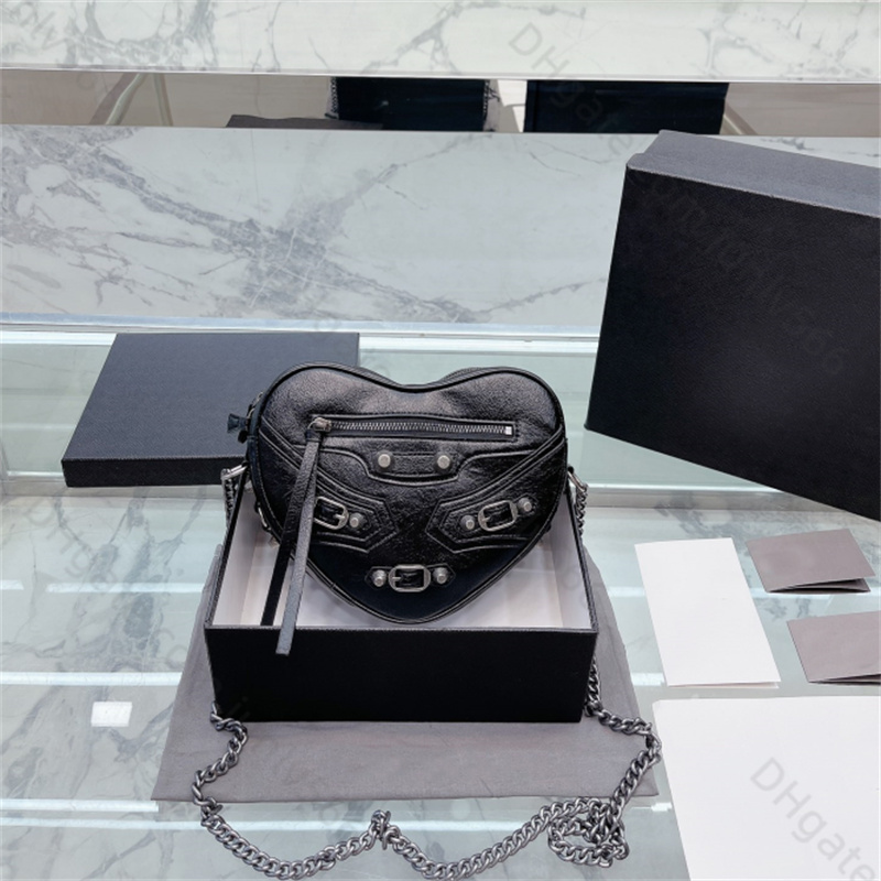 Cardiotype woman handbags mini Shoulders bag Luxury designer handbags Cross body bags Locomotive rivet Evening Bags Cosmetic Bags Chain shoulder handbags totes, White
Cardiotype woman handbags mini Shoulders bag Luxury designer handbags Cross body bags Locomotive rivet Evening Bags Cosmetic Bags Chain shoulder handbags totes, White