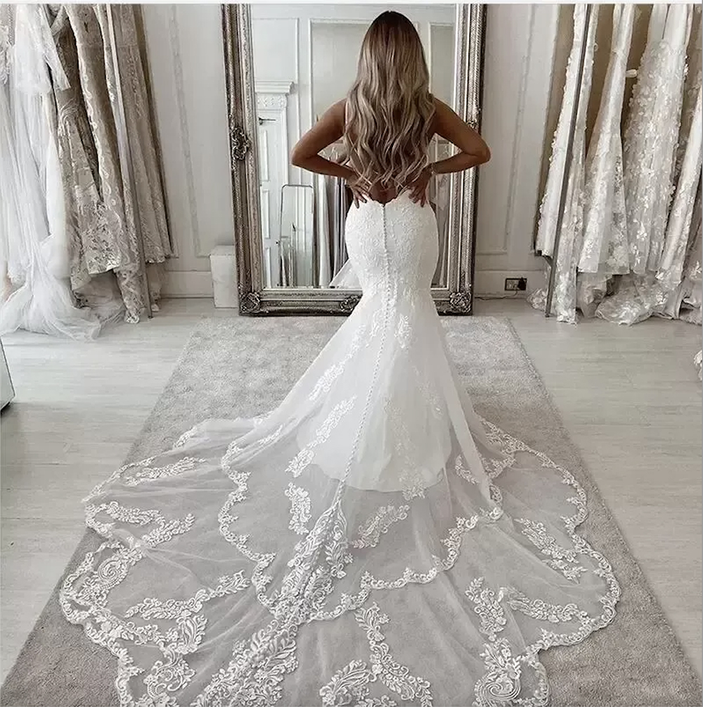 2023 Boho Mermaid Wedding Dresses Bridal Gown Sleeveless Lace Applique Sexy Backless Custom Made Plus Size Covered Buttons Chapel Train vestidos de no