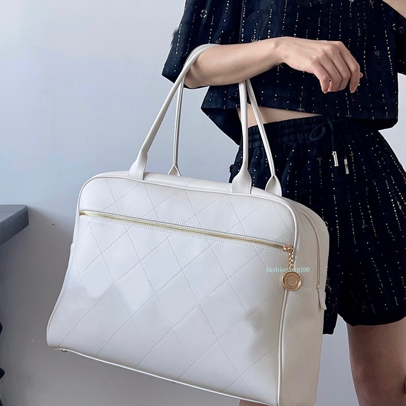 10A Fashion Designer Bag Women's Bag 45 cm Backpack Handbag purse Original box leather Cross Body chain high-quality C0174
10A Fashion Designer Bag Women's Bag 45 cm Backpack Handbag purse Original box leather Cross Body chain high-quality C0174