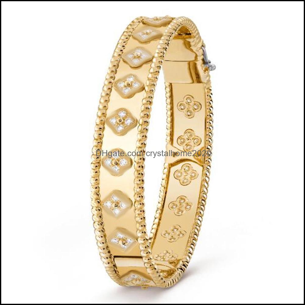 Tennis Fashion Bangle Four Leaf Clover Kaleidoscope Bracelet Gold For Women Girls Valentines Jewelry Men Designer Official W29 Ot46X
Tennis Fashion Bangle Four Leaf Clover Kaleidoscope Bracelet Gold For Women Girls Valentines Jewelry Men Designer Official W29 Ot46X