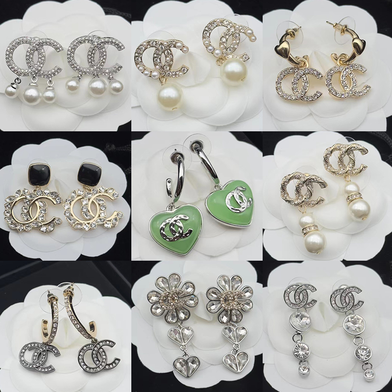 Brand Classic Charm CC Earring Luxury Crystal Pearl Earrings for Women S925 Silver Fashion Designer Earring Jewelry
Brand Classic Charm CC Earring Luxury Crystal Pearl Earrings for Women S925 Silver Fashion Designer Earring Jewelry