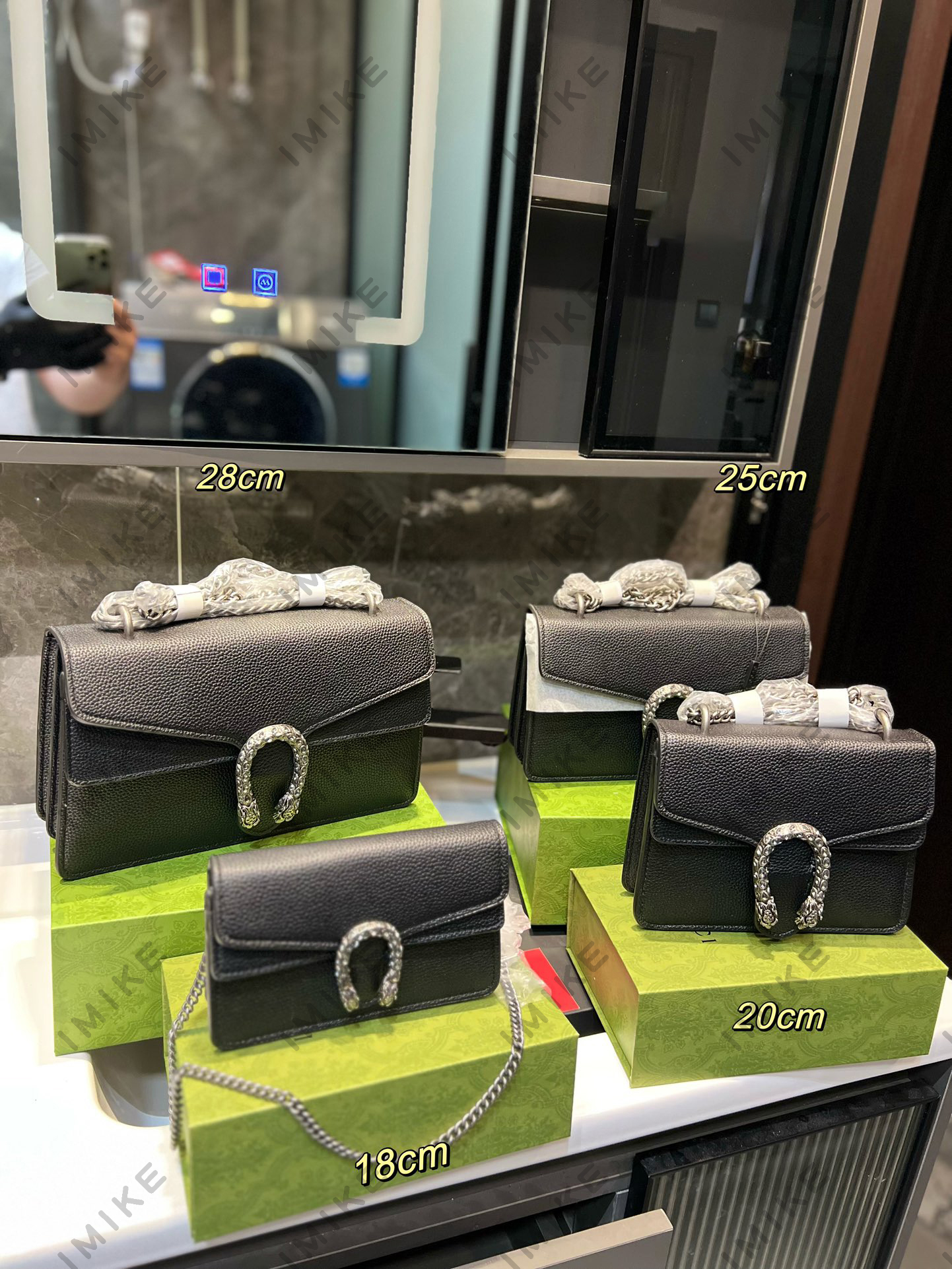 Designer handbag saddle bag chain bag women's shoulder bag wallet, card bag, envelope luxury mini bag, Black
Designer handbag saddle bag chain bag women's shoulder bag wallet, card bag, envelope luxury mini bag, Black