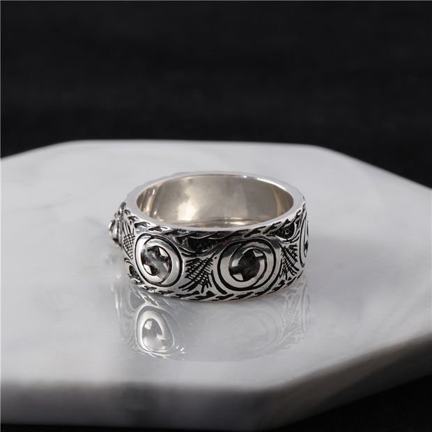 2023 Fashion new Designer ring Luxury Green Resin Gemstone Double Cat ring Retro Couple Tiger ring no box
2023 Fashion new Designer ring Luxury Green Resin Gemstone Double Cat ring Retro Couple Tiger ring no box