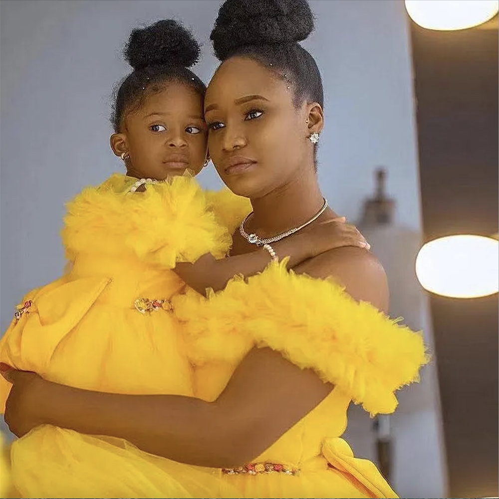 Yellow Puffy Little Kids Birthday Party Dresses Jewel Neck Ruffles Mother And Girl Princess Flower Girls Gowns Toddler Prom Dress 0509