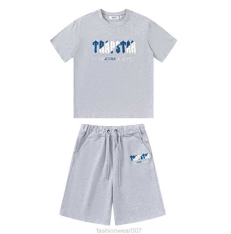 Designer Fashion Clothing Tees Tsihrts Shirts Trapstar Blue Red Towel Embroidered Short Sleeve Minimalist Shorts Set for Men Women Loose Relaxed Round Neck Tshirt F, Grey short sleeves
Designer Fashion Clothing Tees Tsihrts Shirts Trapstar Blue Red Towel Embroidered Short Sleeve Minimalist Shorts Set for Men Women Loose Relaxed Round Neck Tshirt F, Grey short sleeves
