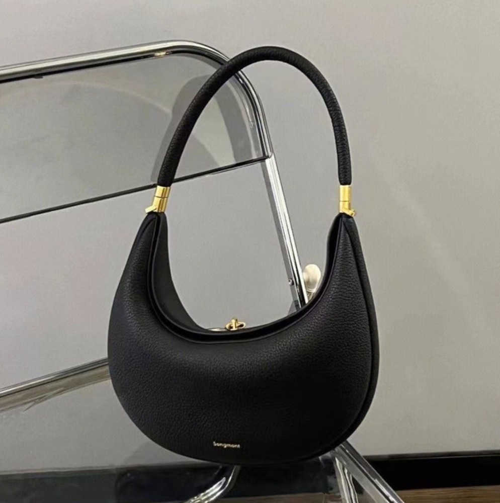 Songmont Luna 2023 Luxury Designer Underarm Hobo Shoulder Bag Half Moon Leather Purse clutch bags Handbag CrossBody new Niche high sense
Songmont Luna 2023 Luxury Designer Underarm Hobo Shoulder Bag Half Moon Leather Purse clutch bags Handbag CrossBody new Niche high sense