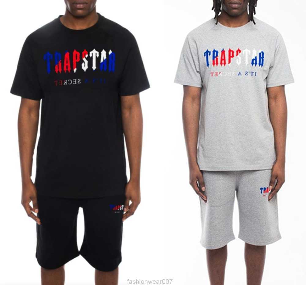Designer Fashion Clothing Tees Tsihrts Shirts American Trendy Brand Trapstar Red Blue Gradient Towel Embroidered Short Sleeved Shorts Loose Cotton Set for Men Wome, Black short sleeve
Designer Fashion Clothing Tees Tsihrts Shirts American Trendy Brand Trapstar Red Blue Gradient Towel Embroidered Short Sleeved Shorts Loose Cotton Set for Men Wome, Black short sleeve