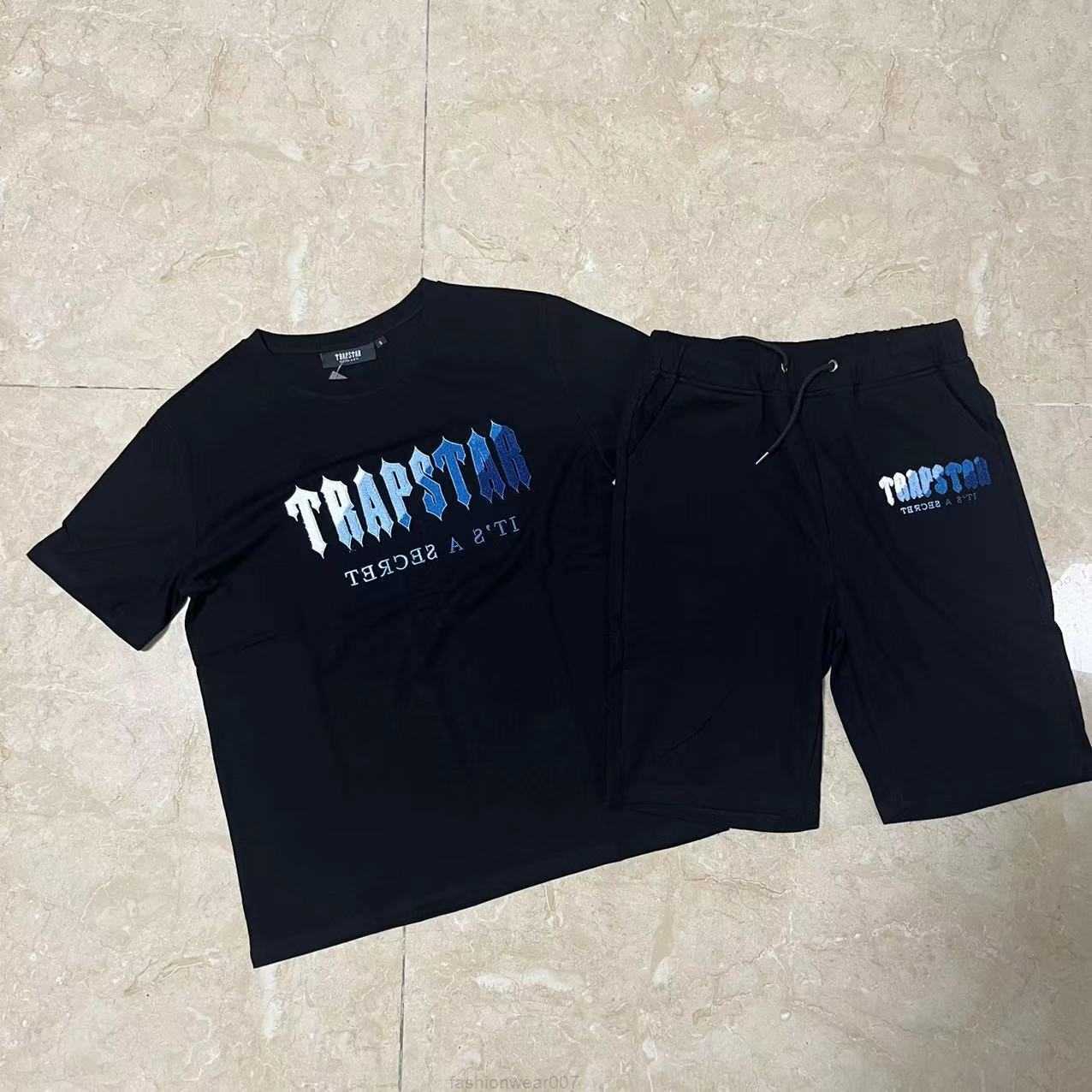 Designer Fashion Clothing Tees Tsihrts Shirts the Correct Version of the Trendy New Trapstar Rainbow Towel Embroidered Short Sleeved Shorts for Men Women Set Rock Hi, Grey yellow red blue shorts
Designer Fashion Clothing Tees Tsihrts Shirts the Correct Version of the Trendy New Trapstar Rainbow Towel Embroidered Short Sleeved Shorts for Men Women Set Rock Hi, Grey yellow red blue shorts