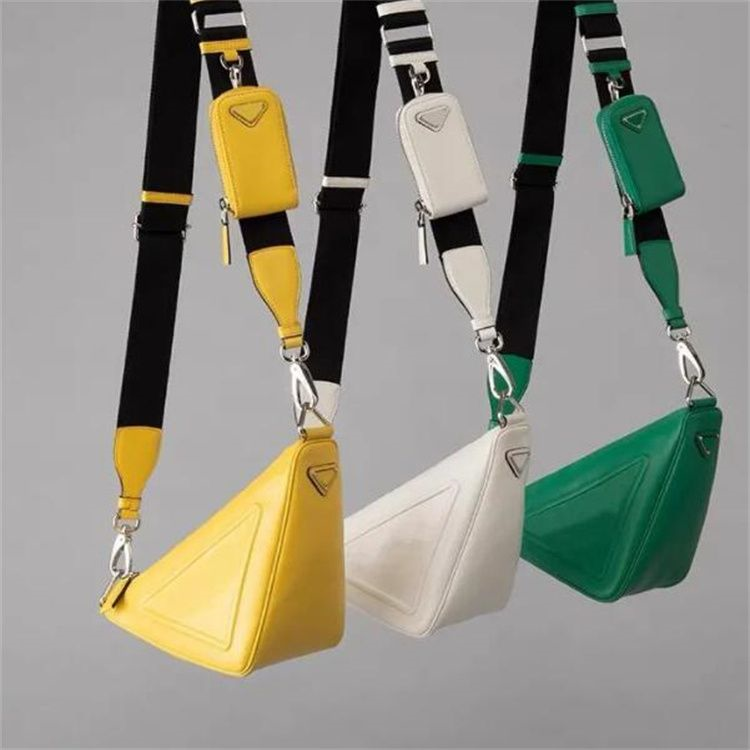 Triangle Designer Luxury Fashion Bags Leather Unisex Pure leather Purse Hot pocket style Shoulder Two-in-one Bag wallet soft color mess Ndll, Black
Triangle Designer Luxury Fashion Bags Leather Unisex Pure leather Purse Hot pocket style Shoulder Two-in-one Bag wallet soft color mess Ndll, Black