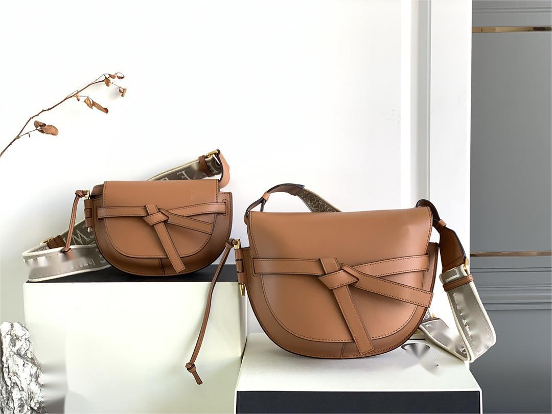 Top quality designer bag wide shoulder straps Cases Cross Body Designer Bags Brand Handbags Fashion Women Shoulder Bag Classic Gate Crossbody Bags Leather Saddle, Color2
Top quality designer bag wide shoulder straps Cases Cross Body Designer Bags Brand Handbags Fashion Women Shoulder Bag Classic Gate Crossbody Bags Leather Saddle, Color2