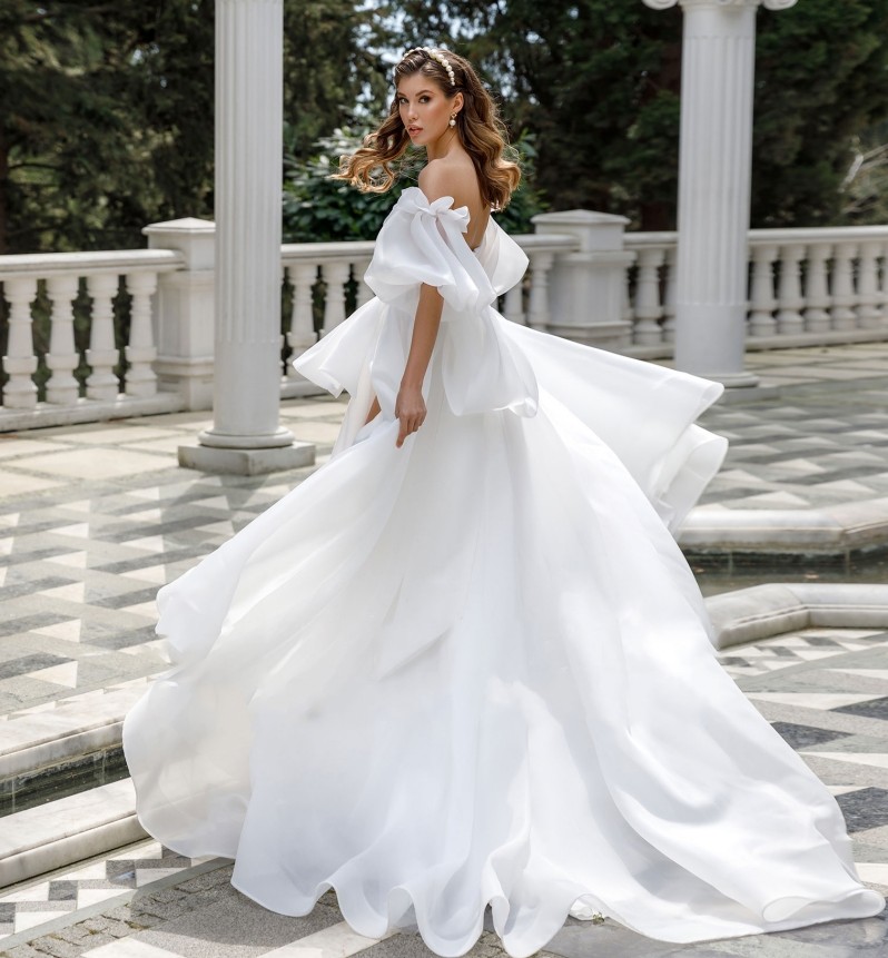 2023 New Front Short Long Back Boho Wedding Dress Classic Short Sleeve Silt Organza Bride Party Gowns Summer Beach With Train Vestido De Novia