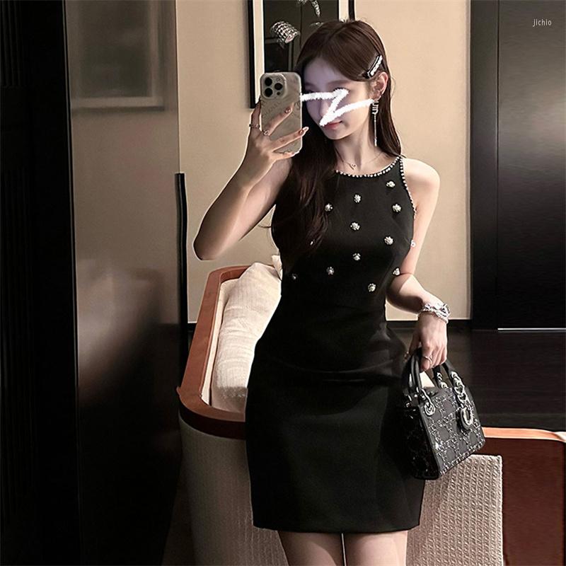 Casual Dresses 2023 Fashion Summer Women Sexy Spaghetti Strap Sleeveless Flares Beading Pearls Mini Elegently Slim Black Dress