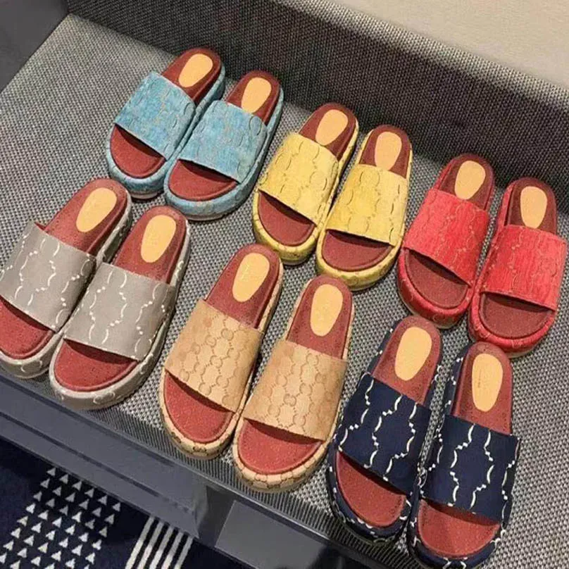 Platform Designer Home Shoes Women Slippers Casual Slides Thick Sole Rubber Slip-on Beach Sandals Eur35-44
Platform Designer Home Shoes Women Slippers Casual Slides Thick Sole Rubber Slip-on Beach Sandals Eur35-44