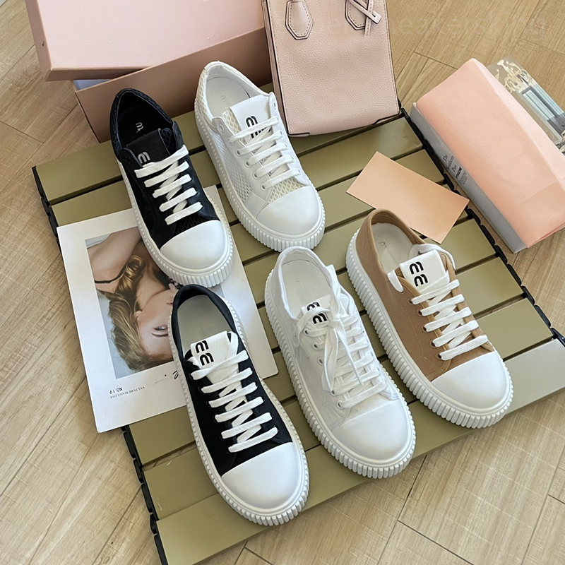 Women Luxury Casual Shoes Designer Shoes Leather Lace Up Fashion Platform Sneakers White Black Chaussures de Espadrilles With box size 35-40
Women Luxury Casual Shoes Designer Shoes Leather Lace Up Fashion Platform Sneakers White Black Chaussures de Espadrilles With box size 35-40