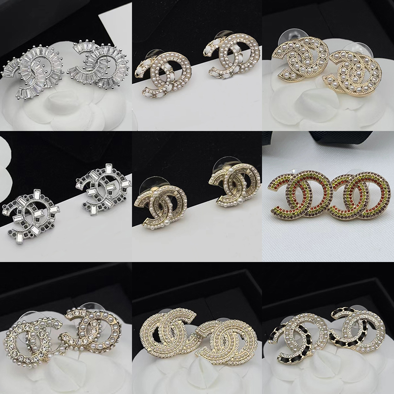 High quality sparkling Crystal CC Earring brand luxury S925 silver Earring for women's fashion Korean Designer Earrings jewelry
High quality sparkling Crystal CC Earring brand luxury S925 silver Earring for women's fashion Korean Designer Earrings jewelry