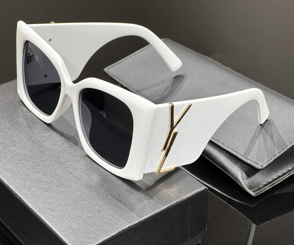 Fashion sunglasses Designer sunglasses for women glasses UV protection fashion sunglass letter Casual eyeglasses with box
Fashion sunglasses Designer sunglasses for women glasses UV protection fashion sunglass letter Casual eyeglasses with box