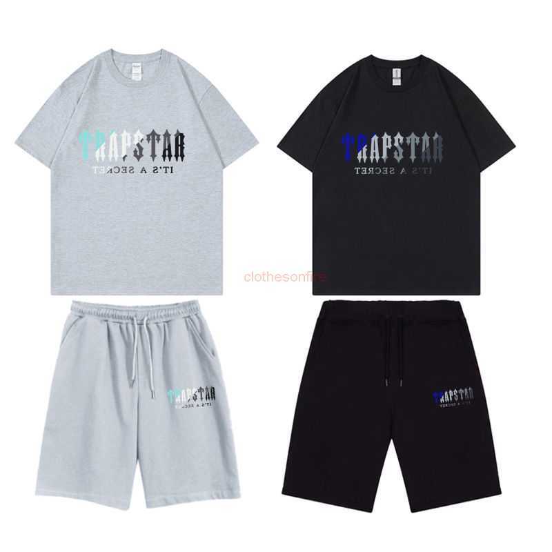 Designer Fashion Clothing Mens Tracksuits Tees Tshirts Shirts Shorts Summer Trapstar Letter Print Blue White Short Sleeved Shorts for Men Women Loose Fitting Sport, Shipping fee
Designer Fashion Clothing Mens Tracksuits Tees Tshirts Shirts Shorts Summer Trapstar Letter Print Blue White Short Sleeved Shorts for Men Women Loose Fitting Sport, Shipping fee