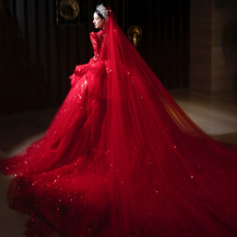 Arabic Dubai Red Women's Wedding Dress 2023 150cm Train O-neck Long Sleeves Beads Crystal Lace Ruffles Puffy Princess Muslim Bridal Gown Vestidos