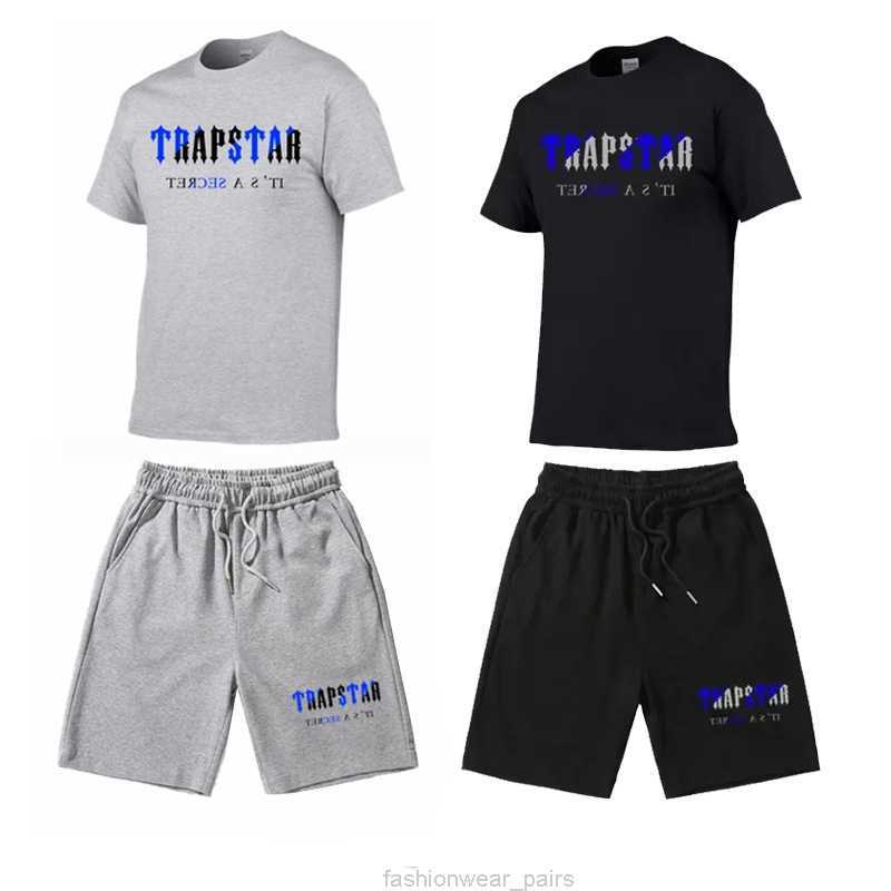 Designer Fashion Clothing Mens Tracksuits Tees Tshirts Shirts Shorts Summer Tshirt Shorts Set Trapstar Letter Printed Cotton Short Sleeve 2piece Set Casual Men Roc, Shipping fee
Designer Fashion Clothing Mens Tracksuits Tees Tshirts Shirts Shorts Summer Tshirt Shorts Set Trapstar Letter Printed Cotton Short Sleeve 2piece Set Casual Men Roc, Shipping fee