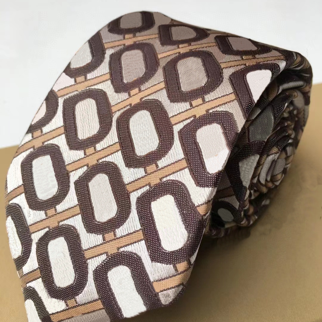 Brand Men's Tie Letters Silk Necktie luxury Jacquard Classic Woven Party Wedding Business Fashion Stripe Design box suit Tie
Brand Men's Tie Letters Silk Necktie luxury Jacquard Classic Woven Party Wedding Business Fashion Stripe Design box suit Tie