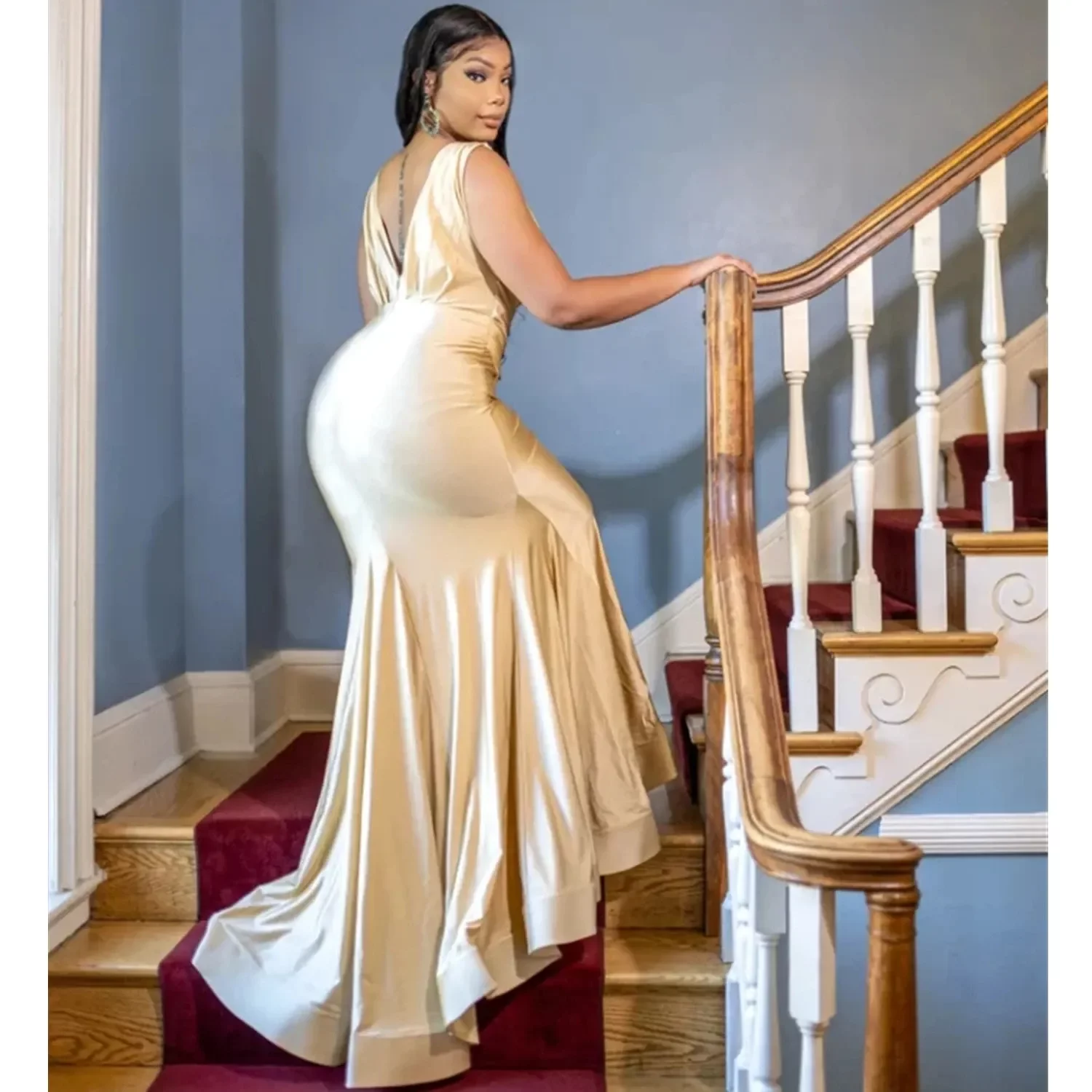 Bridesmaid Dresses One Shoulder Light Champagne Mermaid for Weddings Plus Size Long Crystal Beads Formal Maid of Honor Gowns