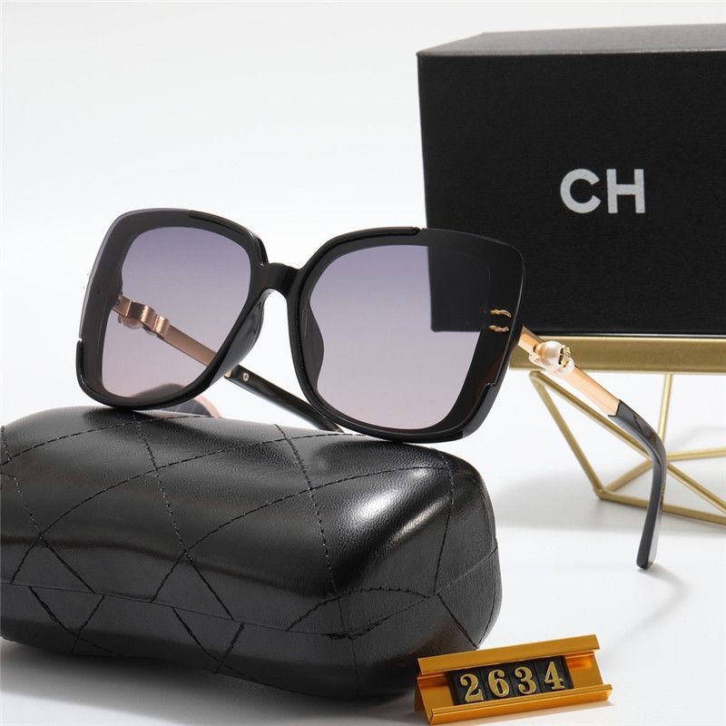 New Designer Sunglasses For Women Men Pearl Model Eyewear Special UV 400 Protection Letters Double Beam Frame Outdoor Design High Alloy Women Sunglasses 2634
New Designer Sunglasses For Women Men Pearl Model Eyewear Special UV 400 Protection Letters Double Beam Frame Outdoor Design High Alloy Women Sunglasses 2634
