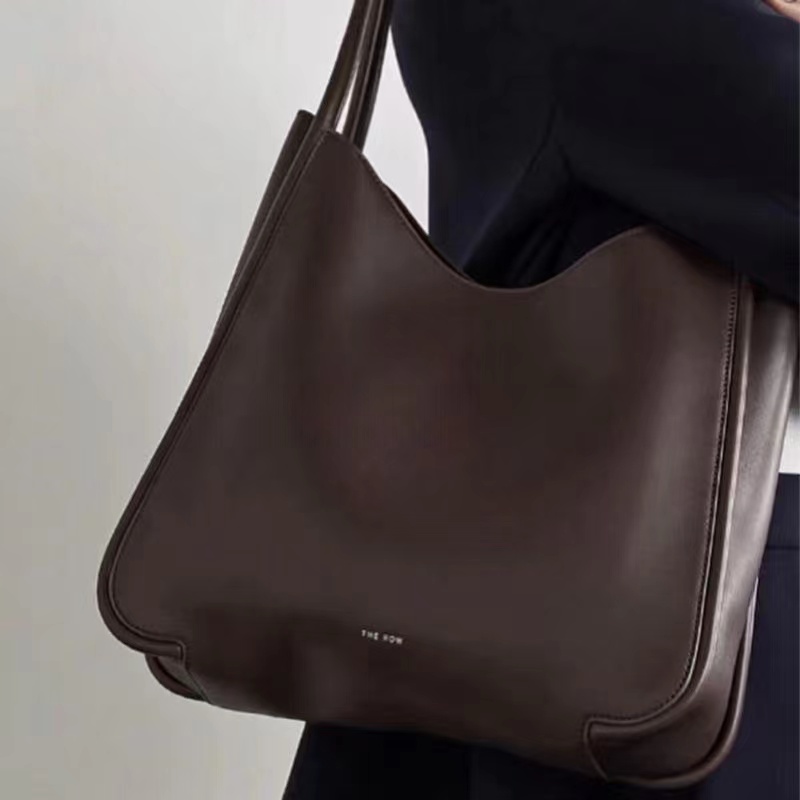 The same ROSE Park Chae-young The Row Armpit bag Symmetric Tote leather shoulder commuter bag