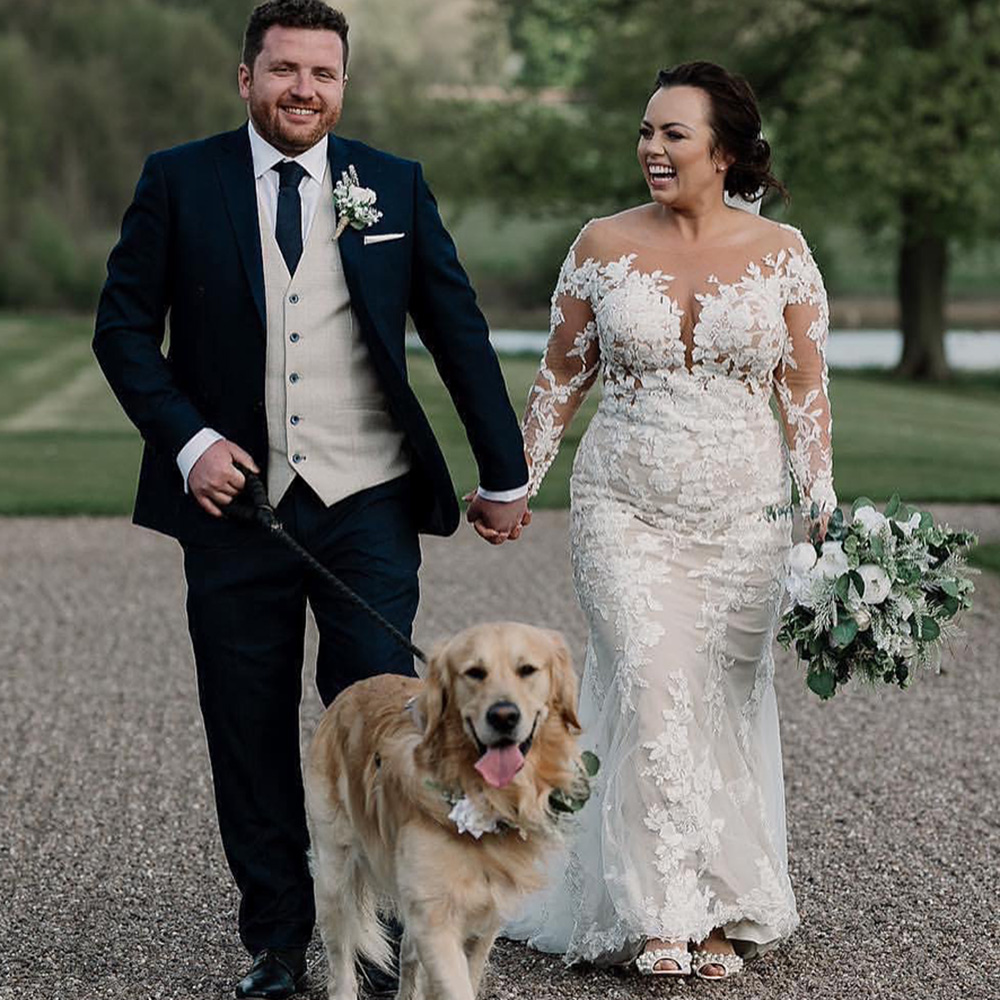 Plus Size Long Sleeves V Neck Mermaid Wedding Dresses Backless Lace Appliques Bridal Gown Scoop Neck Garden Wedding Gown