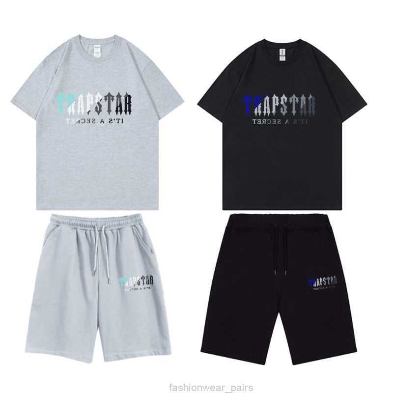 Designer Fashion Clothing Mens Tracksuits Tees Tshirts Shirts Shorts Summer Trapstar Letter Print Blue White Short Sleeved Shorts for Men Women Loose Fitting Sport, Shipping fee
Designer Fashion Clothing Mens Tracksuits Tees Tshirts Shirts Shorts Summer Trapstar Letter Print Blue White Short Sleeved Shorts for Men Women Loose Fitting Sport, Shipping fee