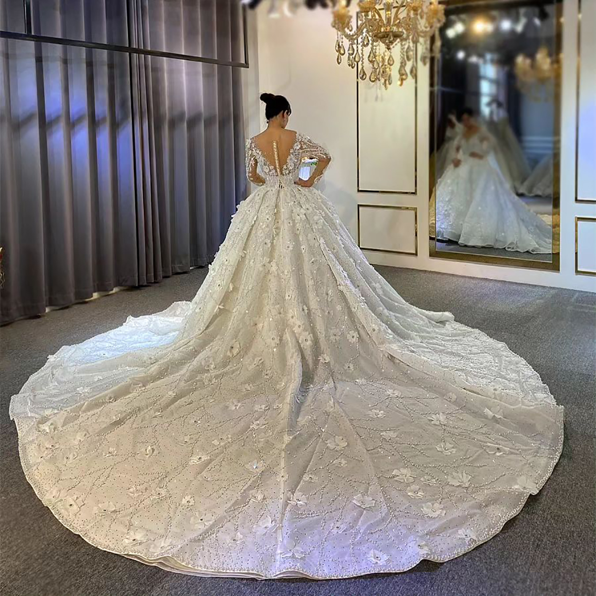 Gorgeous Ball Gown Wedding Dresses V-neck 3D Flower Applicants Pearls Sequins Lace Chapel Gown backless Custom Made Plus Size Bridal Gown Vestidos De 